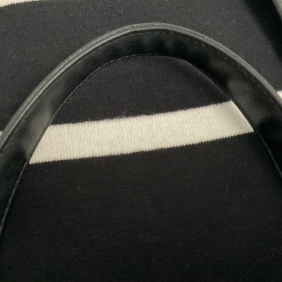 Beis travel bag,black.Tote. - Picture 12 of 16